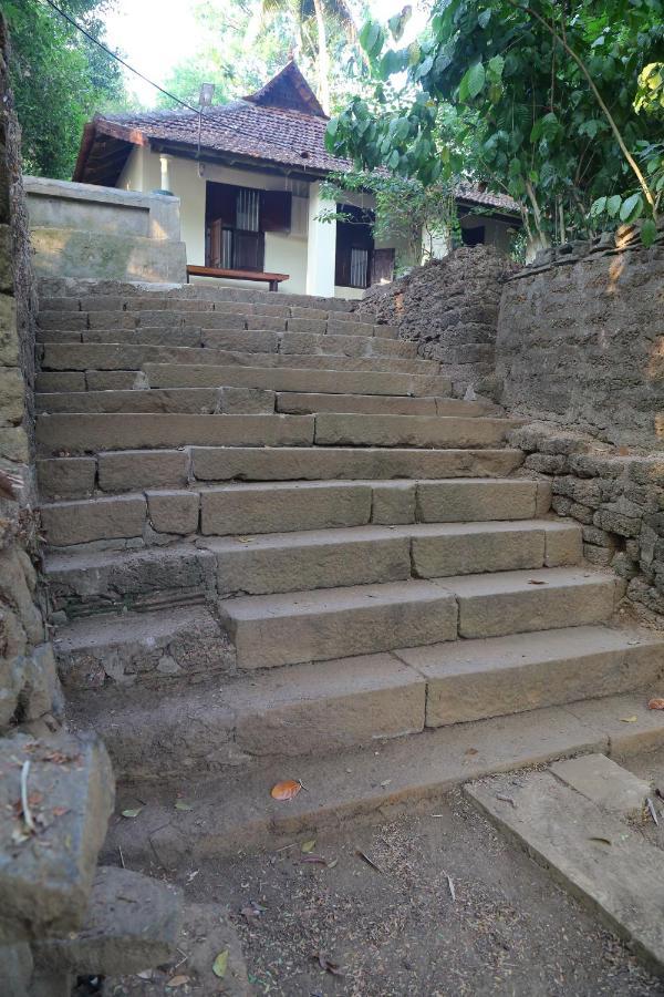 The Mana-Heritage Stay - Chengazhimattam Mana Kottayam Dış mekan fotoğraf